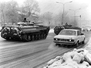 Stan wojenny - czołgi na ulicach